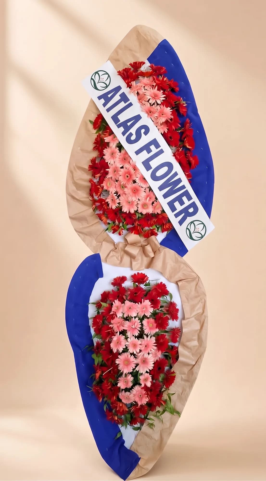 İki Katlı Kırmızı ve Pembe Gerbera Açılış Çelengi fotoğrafı